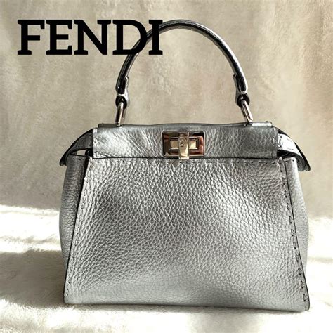ピーカブー fendi ミニ